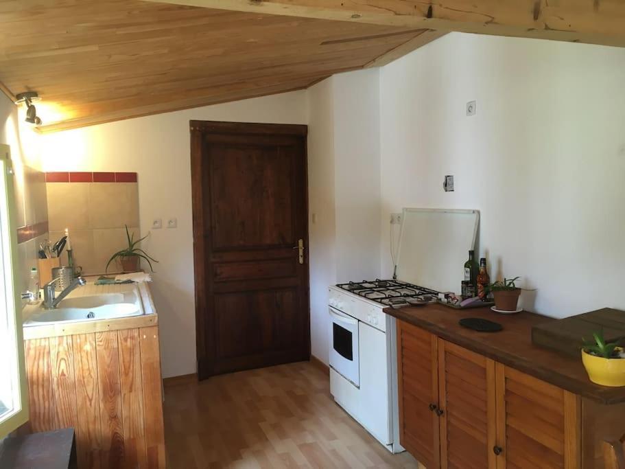 Lerable Pourpre De La Grotte Au Lion Villa Arbon Eksteriør billede