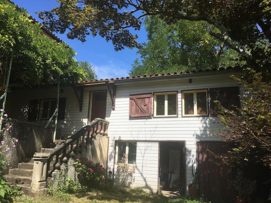Lerable Pourpre De La Grotte Au Lion Villa Arbon Eksteriør billede