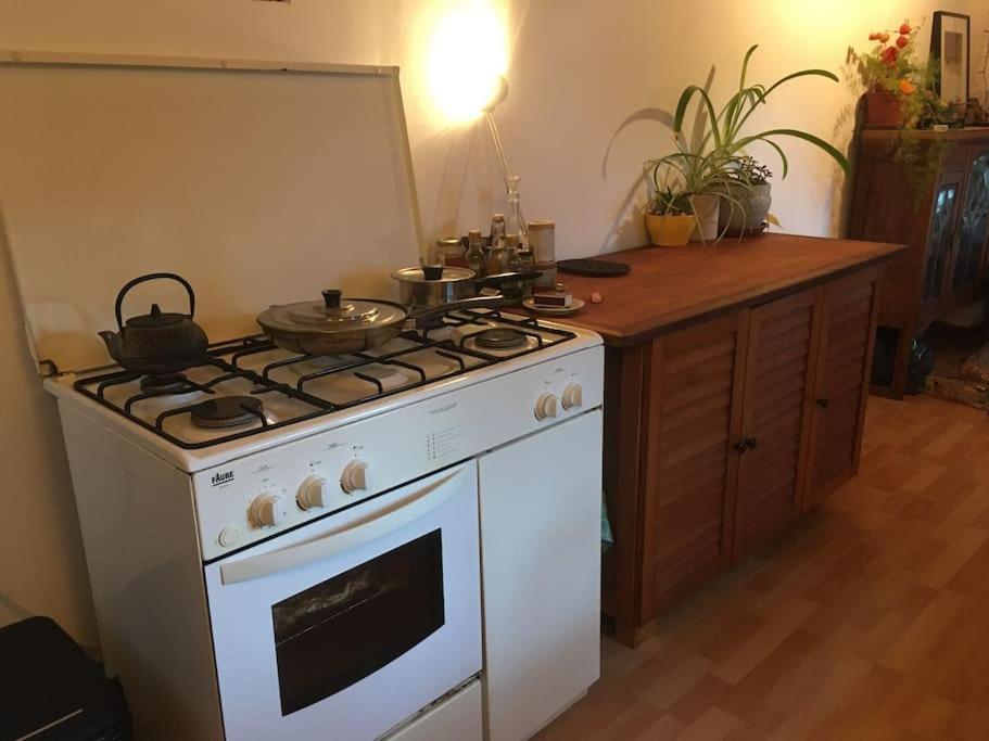 Lerable Pourpre De La Grotte Au Lion Villa Arbon Eksteriør billede